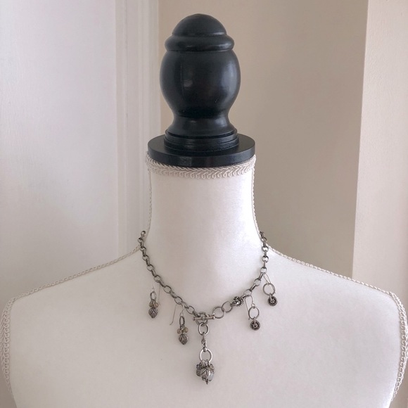 Desert Heart toggle necklace and two earring sets - Picture 2 of 2